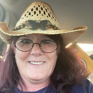 Meet your Posher, Brenda